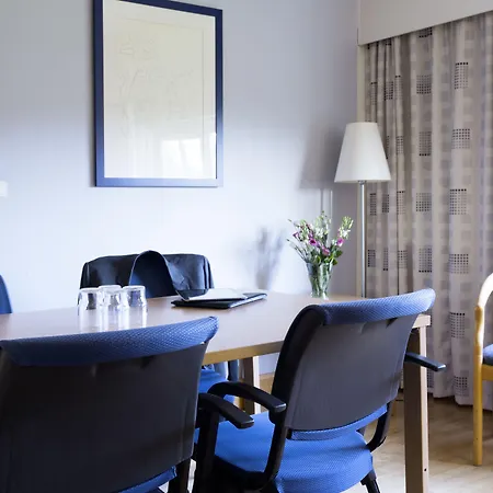 欧登塞斯堪迪克酒店 4* 欧登塞