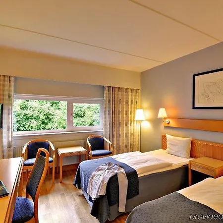 欧登塞斯堪迪克酒店 酒店