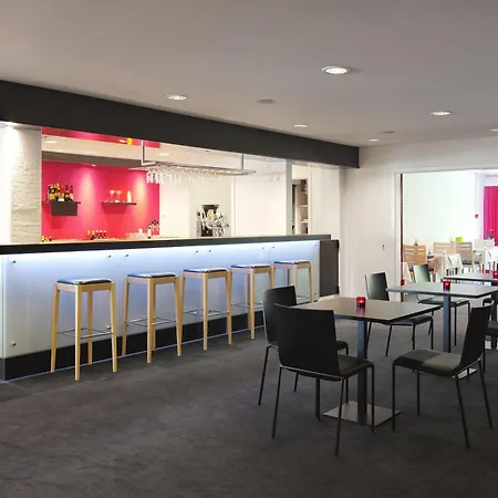 欧登塞斯堪迪克酒店 4* 欧登塞